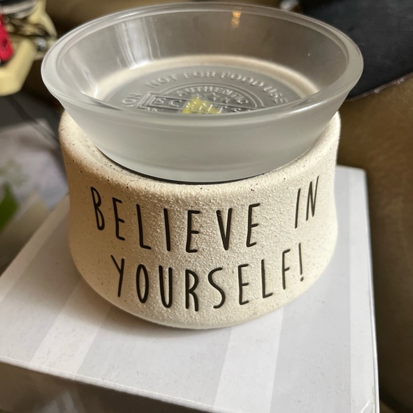 Scentsy Candle Wax Bar Warmer "Believe In Yourself" Electric Cord NEW - Picture 2 of 4